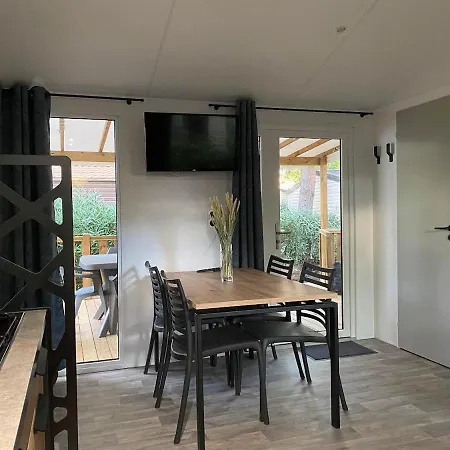 营地 Mobil-home 3ch 34 M2 A Saint-cyprien