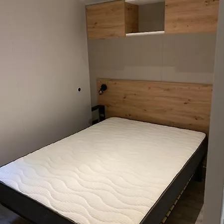 营地 Mobil-home 3ch 34 M2 A Saint-cyprien